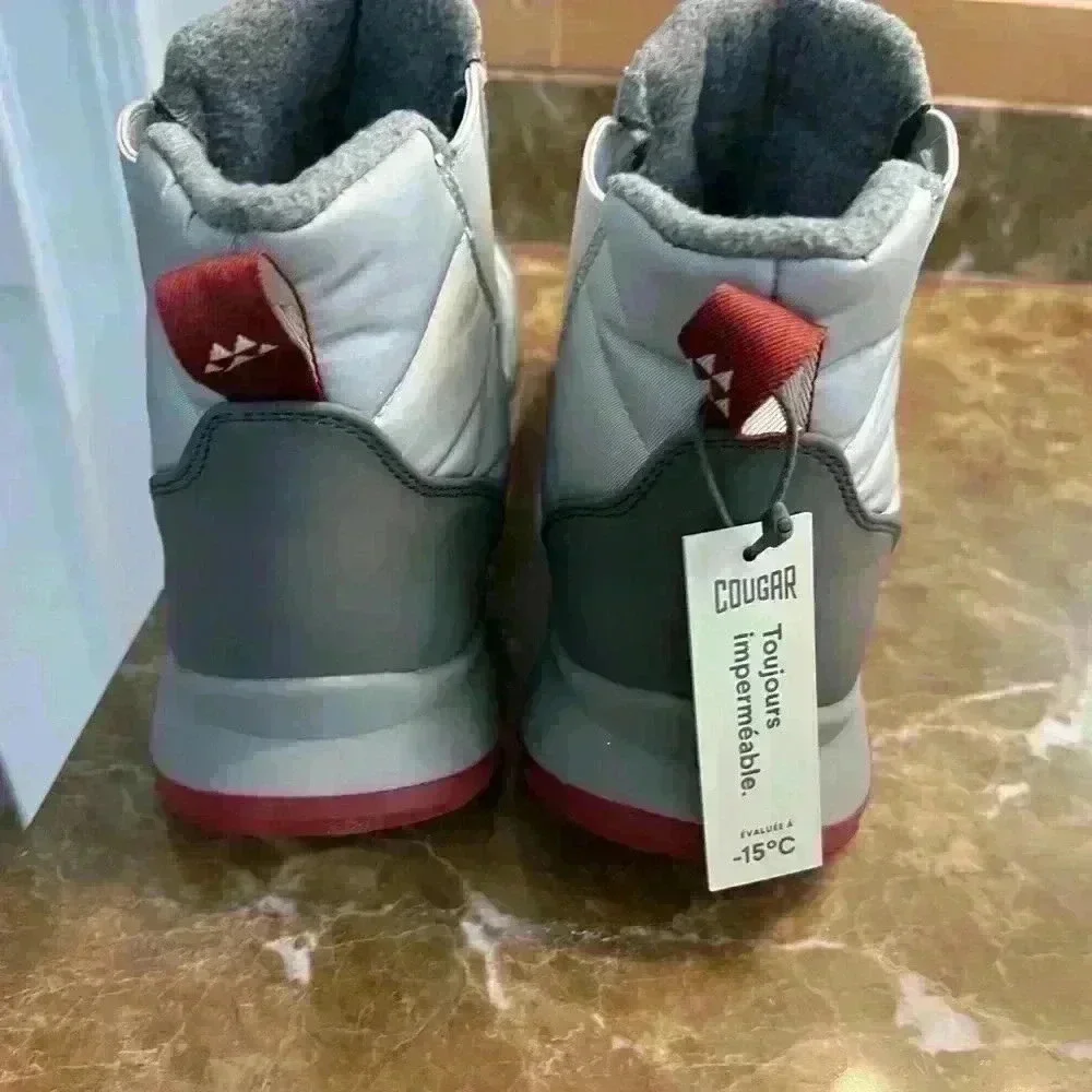 Cougar Ramp Boot in Gray. Size 10